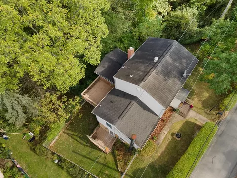 View/Area - 522 Upper Rd, Pittsburgh, PA 15228 photo 2 of 3