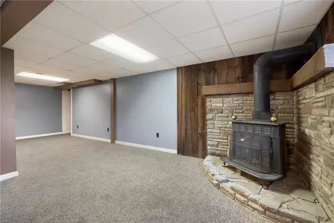 Living - 522 Upper Rd, Pittsburgh, PA 15228 photo 6 of 6