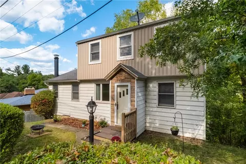 Exterior - 522 Upper Rd, Pittsburgh, PA 15228 photo 2 of 12