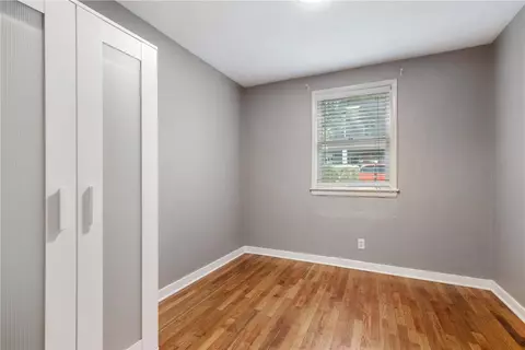 Bedroom - 522 Upper Rd, Pittsburgh, PA 15228 photo 1 of 5