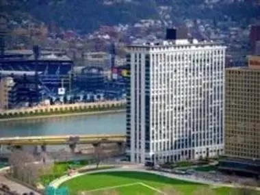 320 Fort Duquesne Blvd #20B, Pittsburgh, PA 15222
