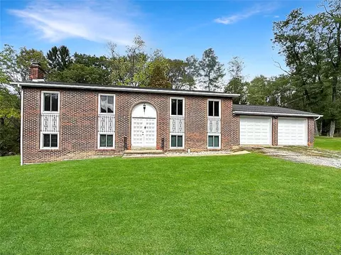1 Lee Rd, Burgettstown, PA 15021