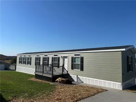 408 Husky Dr, Sarver, PA 16055