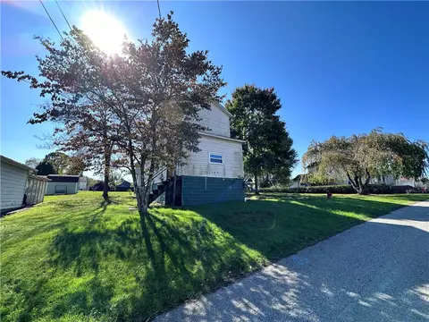 243 3rd Ave, Crucible, PA 15325