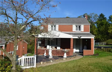 4522 Woodhill Dr, Munhall, PA 15120