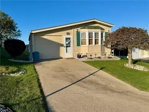 607 Lark Ln, Apollo, PA 15613