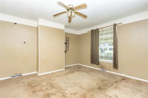 Living - 16 Pine St, Natrona Heights, PA 15065 photo 1 of 1