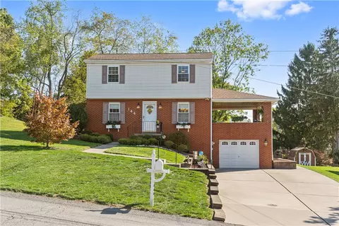 144 Convair Dr, Coraopolis, PA 15108