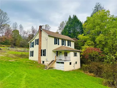 106 Pin Oak Dr, Ligonier, PA 15658