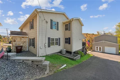 Exterior - 822 Old State Rd, Apollo, PA 15613 photo 2 of 3