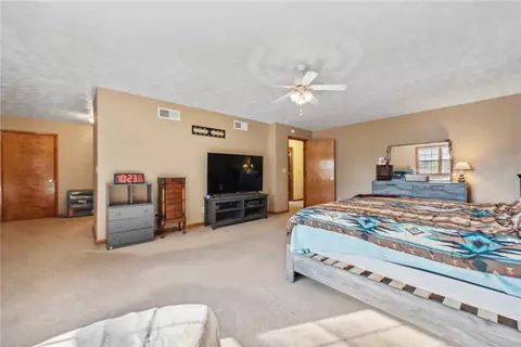 Bedroom - 822 Old State Rd, Apollo, PA 15613 photo 1 of 1