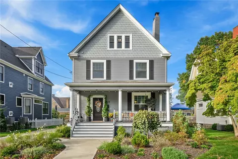 818 Centennial Ave, Sewickley, PA 15143