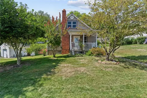 35 South St, Fredericktown, PA 15333