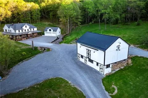 2457 Rochester Rd, Sewickley, PA 15143