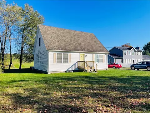 409 Ceylon Rd, Carmichaels, PA 15320