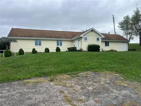 100 Church St, Crucible, PA 15357