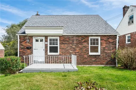 170 Central Ave, North Versailles, PA 15137