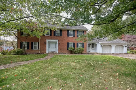 301 Lucille St, Glenshaw, PA 15116