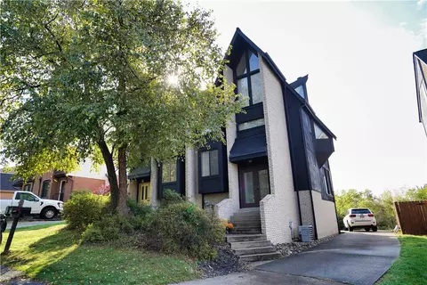 35 Bethany Dr #B, Pittsburgh, PA 15215