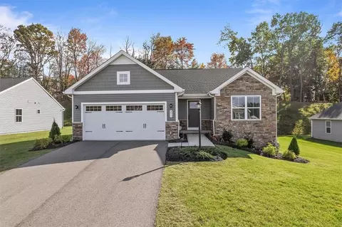 851 Ashley Rd, Gibsonia, PA 15044