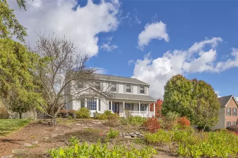 215 Quail Ct, Baden, PA 15005