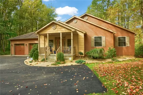 473 Brest Rd, New Castle, PA 16105