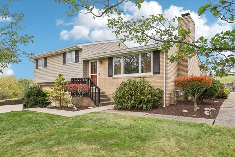 140 Marion Dr, Canonsburg, PA 15317