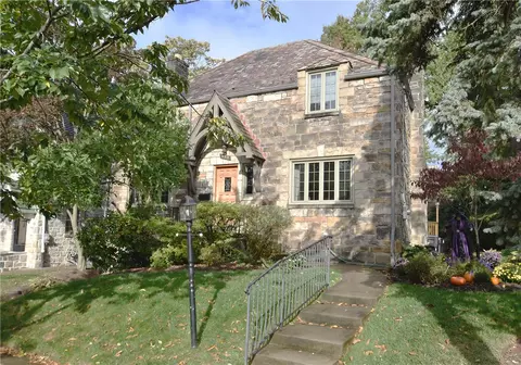 450 Arden Rd, Pittsburgh, PA 15216