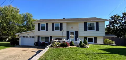 1189 Cambon Dr, Crescent, PA 15046