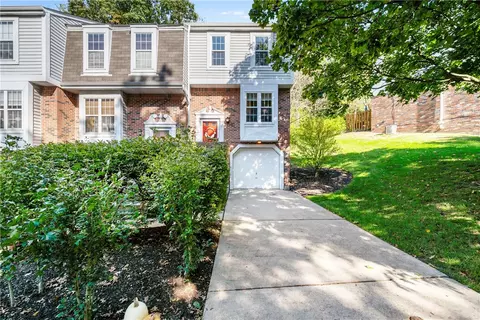 118 Spruce Ct, Pittsburgh, PA 15229