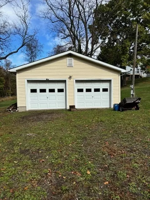 26047 Morgan Station Rd, Lemont Furnace, PA 15456