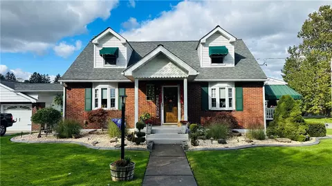 2501 Roosevelt St, Natrona Heights, PA 15065