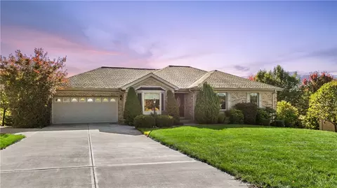 263 Arrowhead Ln, Eighty Four, PA 15330