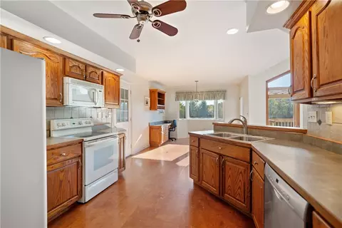 Kitchen - 263 Arrowhead Ln, Eighty Four, PA 15330 photo 1 of 2