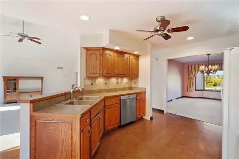 Kitchen - 263 Arrowhead Ln, Eighty Four, PA 15330 photo 2 of 2