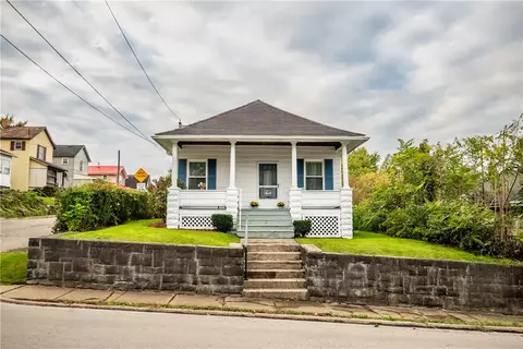 394 Fisher Hl, Sharon, PA 16146