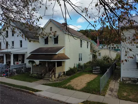1422 N Grant Ave, Kittanning, PA 16201