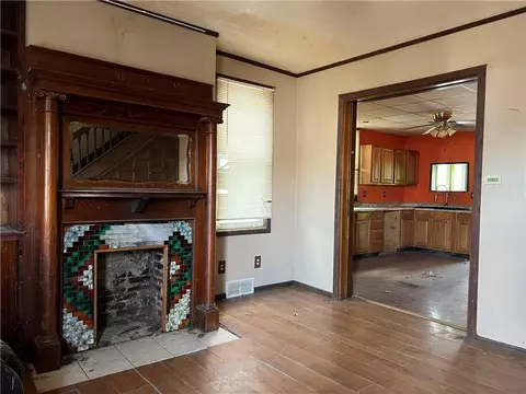 Living - 111 Longfellow, Vandergrift, PA 15690 photo 1 of 2