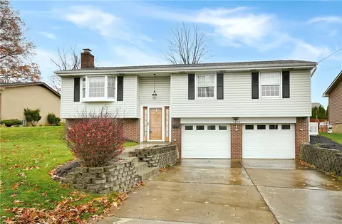 5279 Range Dr, Pittsburgh, PA 15236