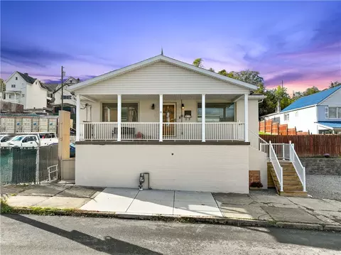 235 Mckean Ave, Donora, PA 15033