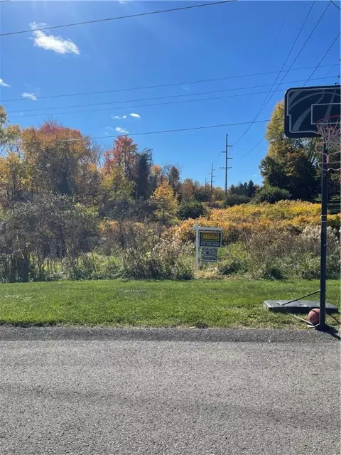 0 Utz Ln, Coraopolis, PA 15108