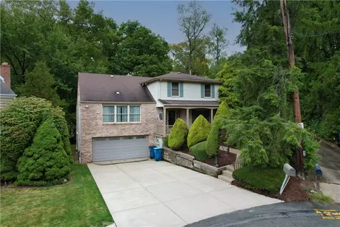 119 Larchwood Dr, Turtle Creek, PA 15145