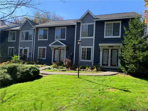 1606 Snowfield Ct, Hidden Valley, PA 15502