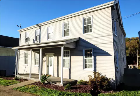 111 First St, Irwin, PA 15642