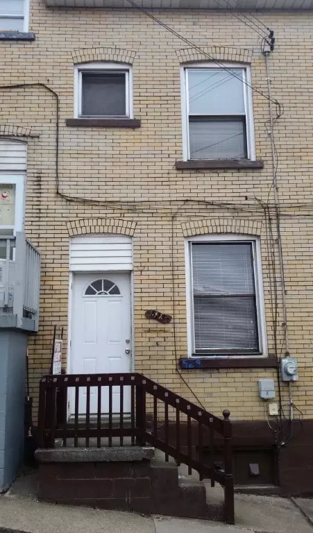 523 Freemont St, Pittsburgh, PA 15209