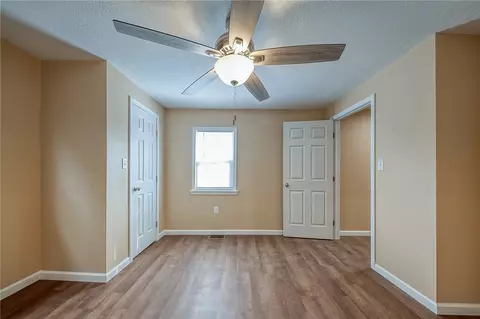 585 Maple Ave, Washington, PA 15301 photo 13