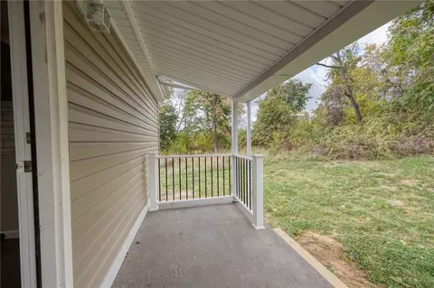 585 Maple Ave, Washington, PA 15301 photo 19