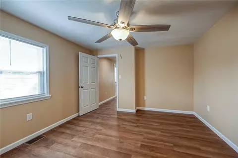 585 Maple Ave, Washington, PA 15301 photo 14