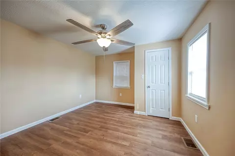 585 Maple Ave, Washington, PA 15301 photo 12