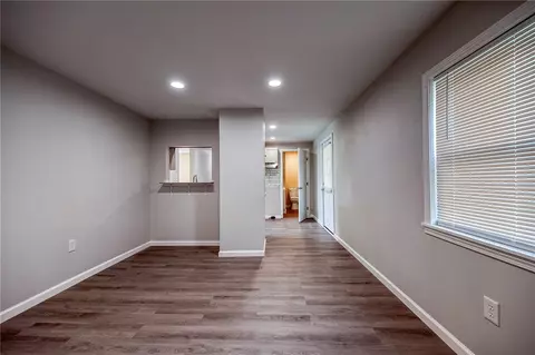 585 Maple Ave, Washington, PA 15301 photo 9